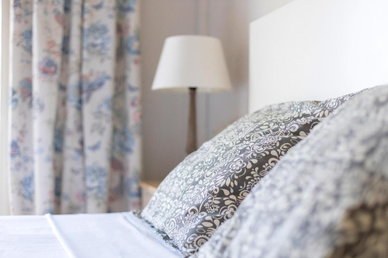 Lodging Guell Gaudi Barcelona